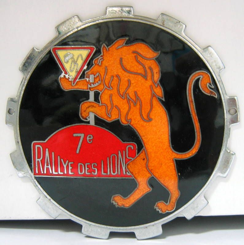 Couverture de RALLYE DES LIONS 7 EME INSIGNE EMAILLE D'ORIGINE