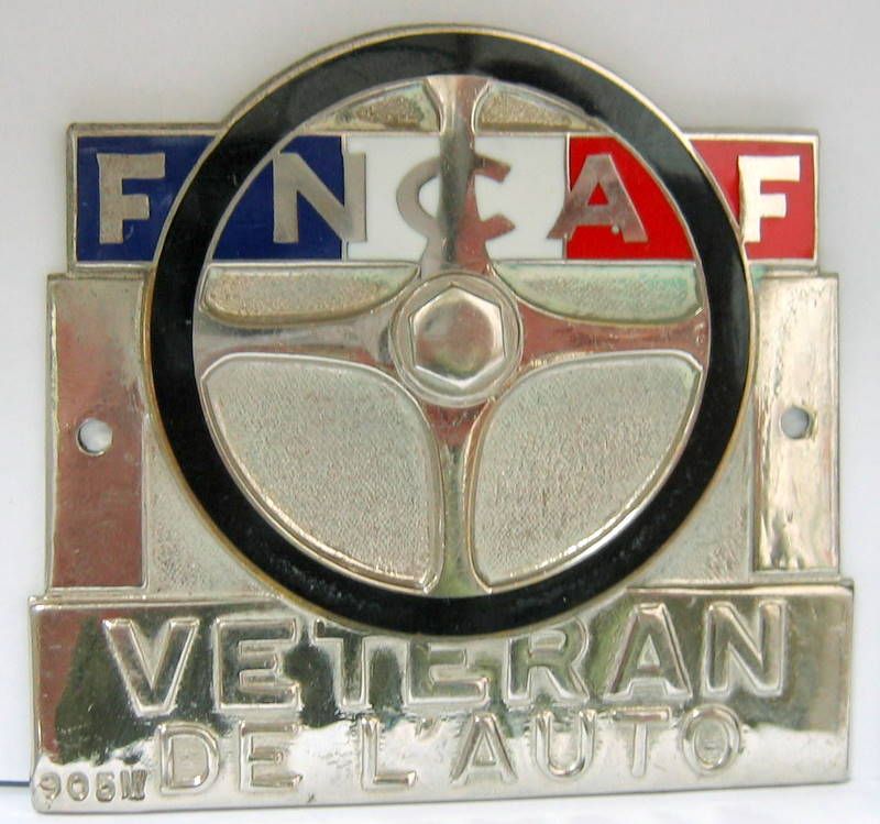 Couverture de BADGE EMAILLE VETERAN DE L'AUTO FNCAF