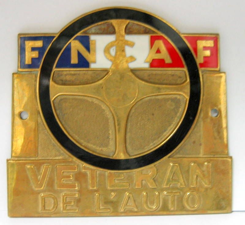 Couverture de BADGE EMAILLE VETERAN DE L'AUTO FNCAF