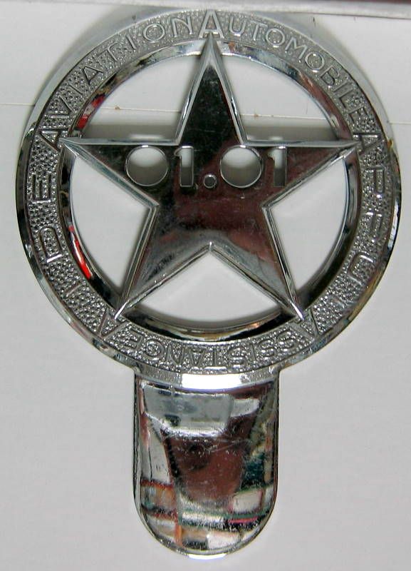 Couverture de BADGE APPUI ASSISTANCE AIDE AVIATION AUTOMOBILE O1 01