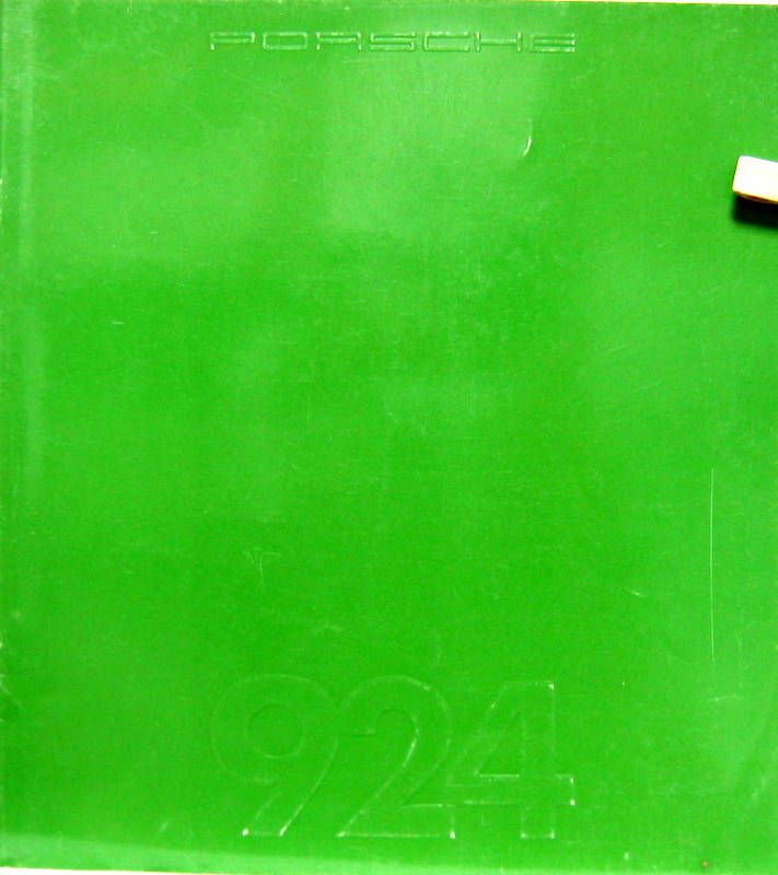 Couverture de 1982-7 PORSCHE 924 CATALOGUE