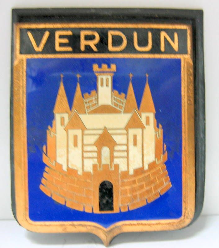Couverture de VERDUN
INSIGNE EMAILLE D'ORIGINE PAR DRAGO