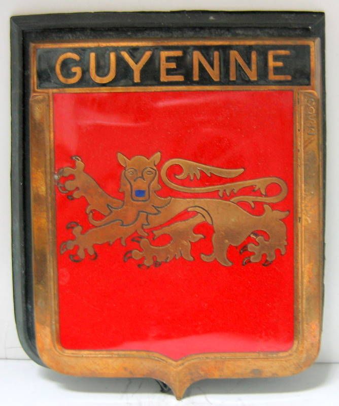 Couverture de GUYENNE
INSIGNE EMAILLE D'ORIGINE PAR DRAGO