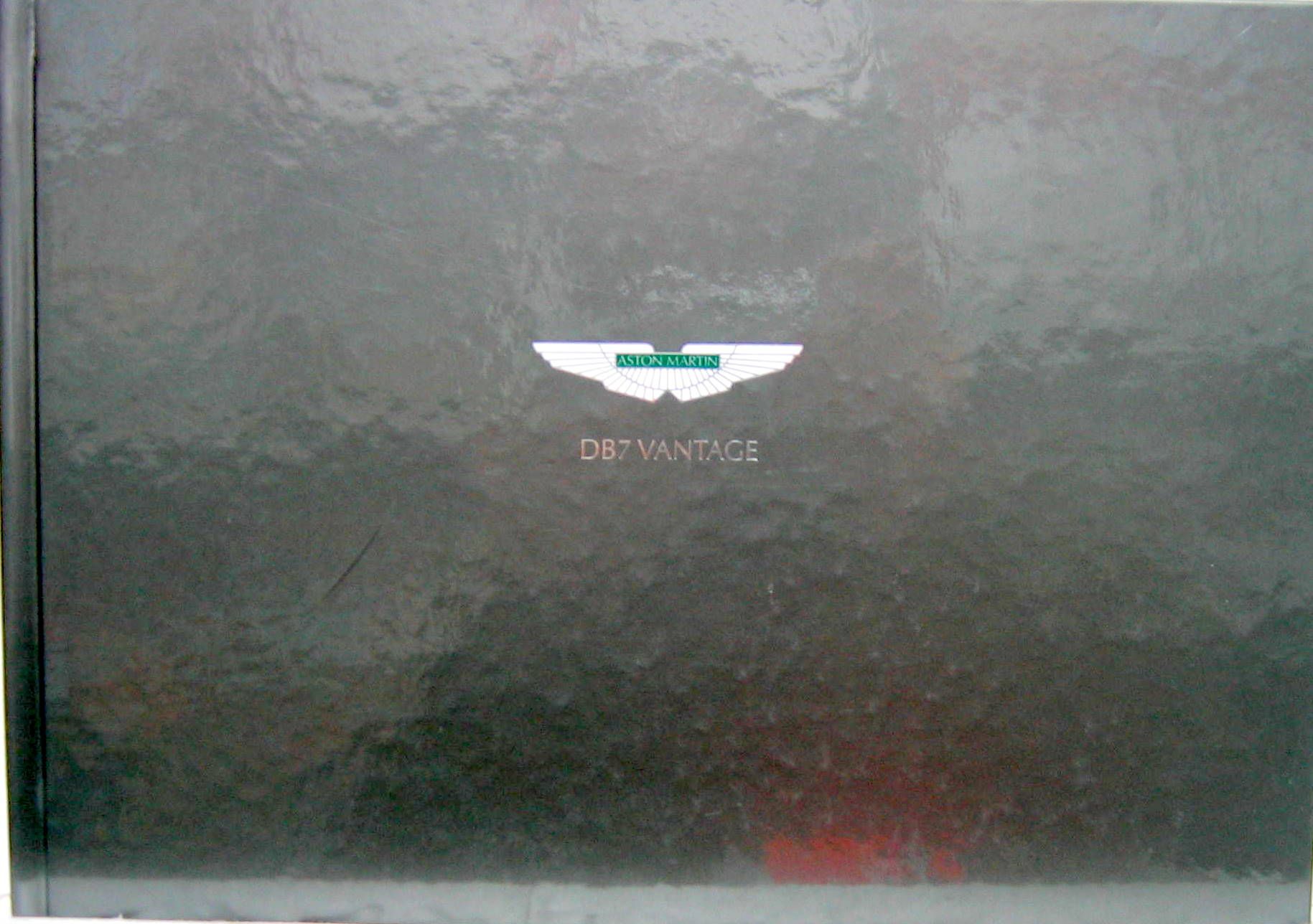 Couverture de ASTON MARTIN DB7 VANTAGE