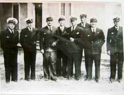 Couverture de PHOTO N°6732 EQUIPAGE DU LT DE VAISSEAU PARIS PHOTO ORIGINALE 15 €
