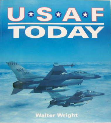 Couverture de USAF TODAY 1992