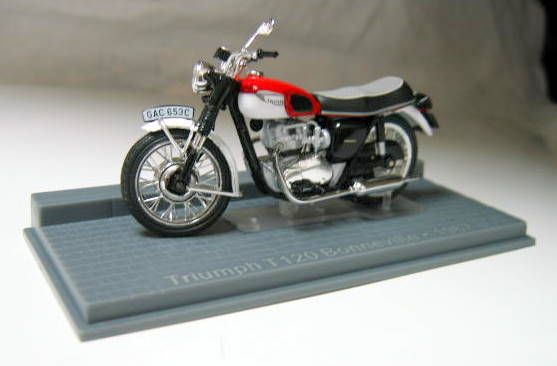Couverture de 1967 MOTO TRIUMPH T 120 BONNEVILLE