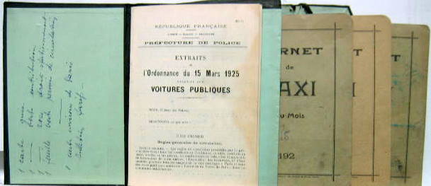Couverture de 1927 POCHETTE DE CHAUFFEUR DE TAXI AVEC L'ORDONNANCE DE 1925 ET 3 CARNETS AVEC PAIEMENTS
