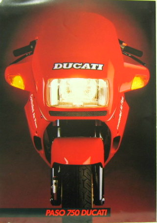 Couverture de DUCATI 750 PASO DEPLIANT EN ITALIEN