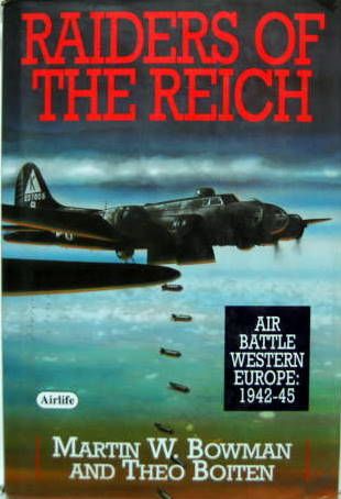 Couverture de RAIDERS OF THE REICH - AIR BATTLE WESTERN EUROPE : 1942-45