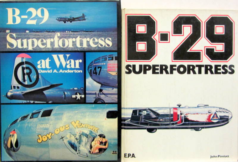 Couverture de B 29 SUPERFORTRESS AT WAR EN ANGLAIS
-SUPERFORTRESSE EN FRANCAIS