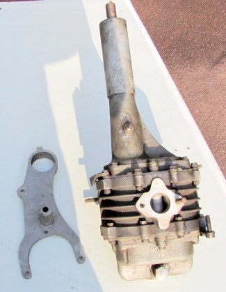 Couverture de COMPRESSEUR MAAG POUR PANHARD SURPRESSEUR D'ADMISSION AVEC SA PATTE DE FIXATION