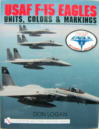 Couverture de USAF F15 EAGLES UNITS COLORS AND MARKINGS EN ANGLAIS