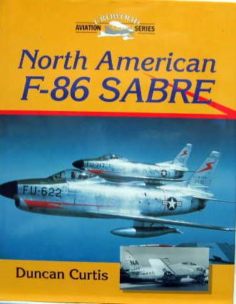 Couverture de NORTH AMERICAN F-86 SABRE