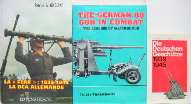 Couverture de LA FLAK - THE GERMAN 88 - DIE 88 FLAK IM ERDKAMPF EINSATZ _ DIE DEUTSCHEN GESCHUTZE