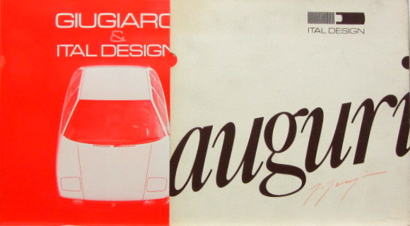 Couverture de LA CAROSSERIE GIUGIARO ET ITAL DESIGN DANS SON EMBOITAGE EN ANGLAIS ET JAPONAIS