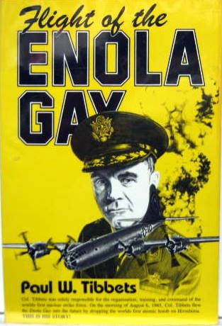 Couverture de FLIGHT OF THE ENOLA GAY