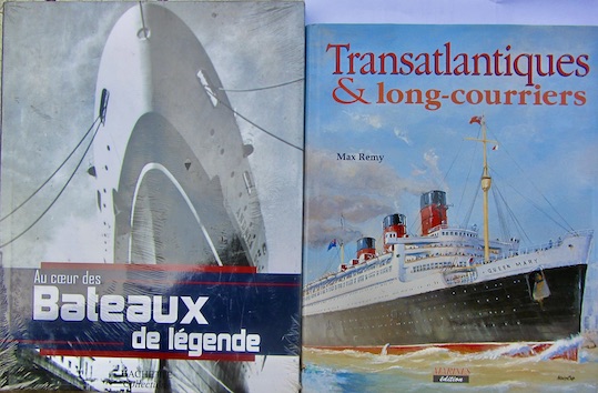 Couverture de AU COEUR DES BATEAUX DE LEGENDE - TRANSATLANTIQUES ET LONG COURRIERS