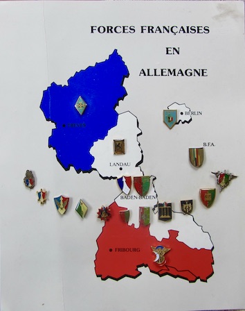 Couverture de FORCES FRANCAISES EN ALLEMAGNE FFAL COLLECTION DES PINS