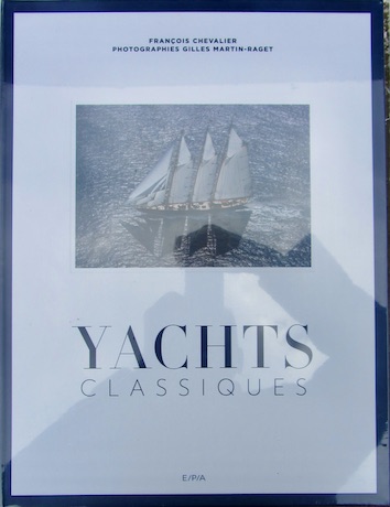 Couverture de YACHTS CLASSIQUES DE FRANCOIS CHEVALIER