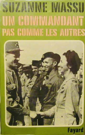 Couverture de UN COMMANDANT PAS COMME LES AUTRES DE SUZANNE MASSU