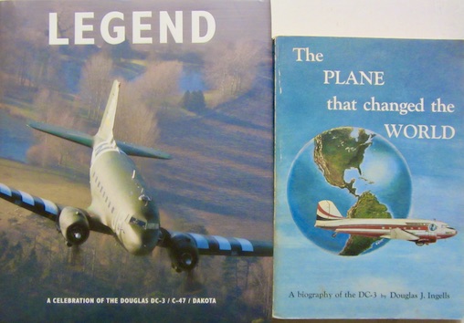 Couverture de LEGEND A CELEBRATION OF THE DOUGLAS DC 3 C 47 DAKOT-THE PLANE THAT CHANGED THE WORLD