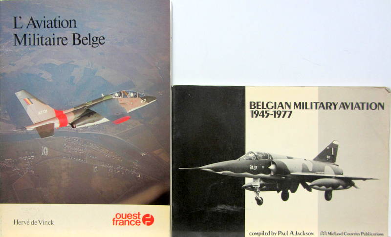 Couverture de L'AVIATION ILITAIRE BELGE - 1945-1977 BELGIAN MILITARY AVIATION EN ANGLAIS