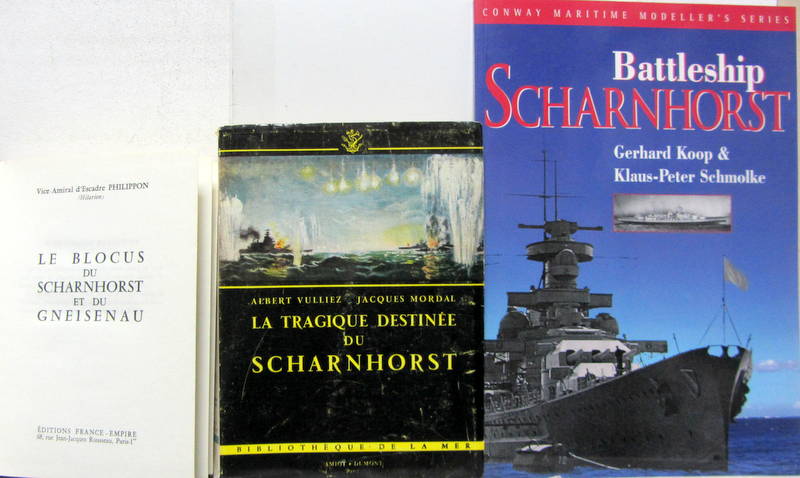 Couverture de LE BLOCUS DU SCHARNHORST ET DU GNEISENAU - LA TRAGIQUE DESTINE DU SCHARNHORST BATTLESHIP SCHARNHORST