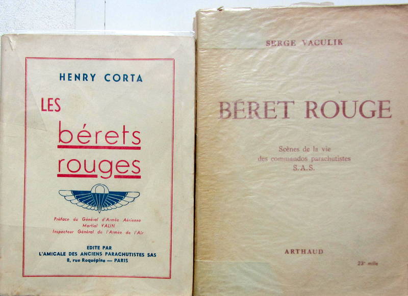 Couverture de LES BERETS ROUGES DE H.CORTA - BERET ROUGE SCENES DE LA VIE DES COMMANDOS PARACHUTISTES SAS DE S.VACULIK