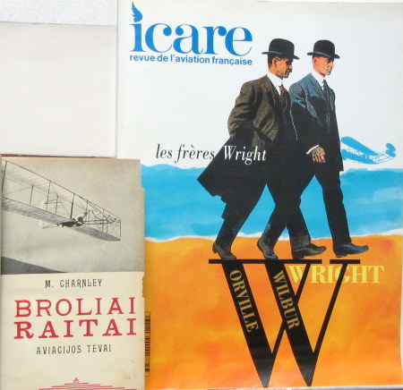 Couverture de LES FRERES WRIGHT BROLAI RAITAI AVIACIJOS TEVAI EN LITUANIEN ET ICARE AU CHOIX