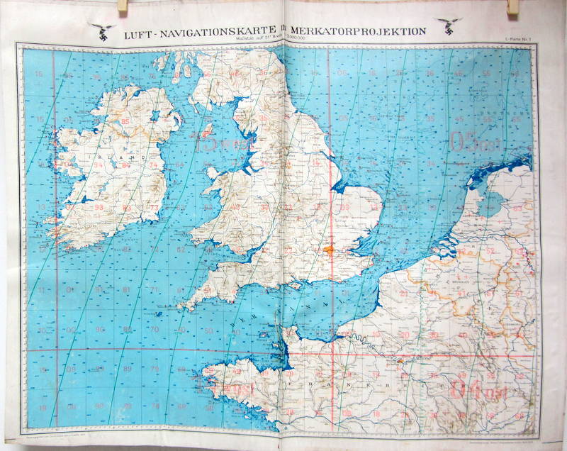 Couverture de LUFT NAVIGATIONSKARTE IN MERKATORPROJEKTION ORIGINALE COMME PLASTIFIEE 1941 D'UN COTE L'ANGLETERRE DE L'AUTRE COTE LE NORD DE L'ALLEMAGNE