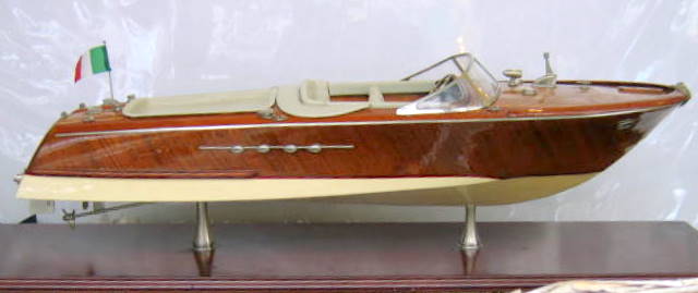 Couverture de RIVA MAQUETTE