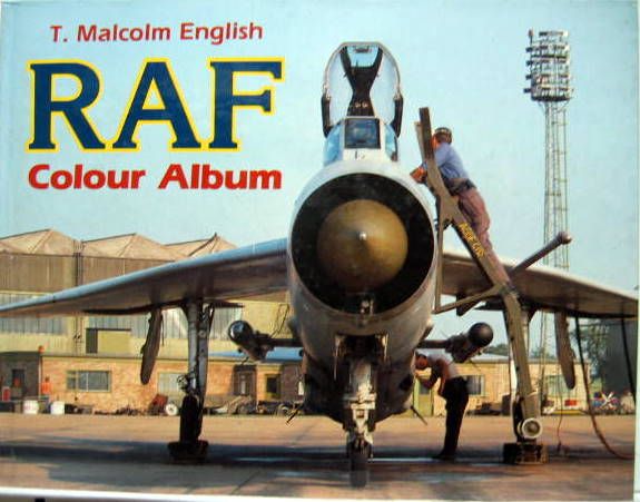 Couverture de RAF COLOUR ALBUM