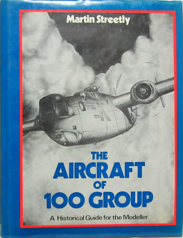 Couverture de THE AIRCRAFT OF 100 GROUP A HISTORICAL GUIDE FOR THE MODELLER