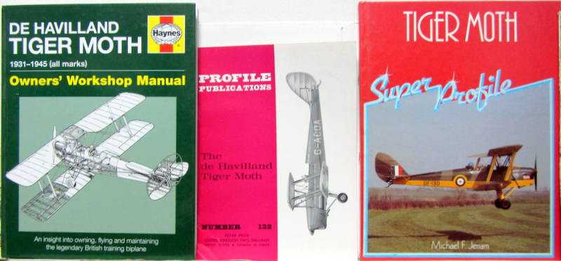 Couverture de TIGER MOTH  OWERN' MANUAL PROFILE - SUPER PROFILE EN ANGLAIS - DE S.MCKAY